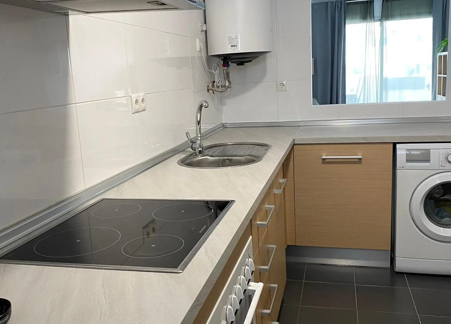 Modern Sea-View Apartment With Pool & Gym Access MIJAS COSTA Španělsko