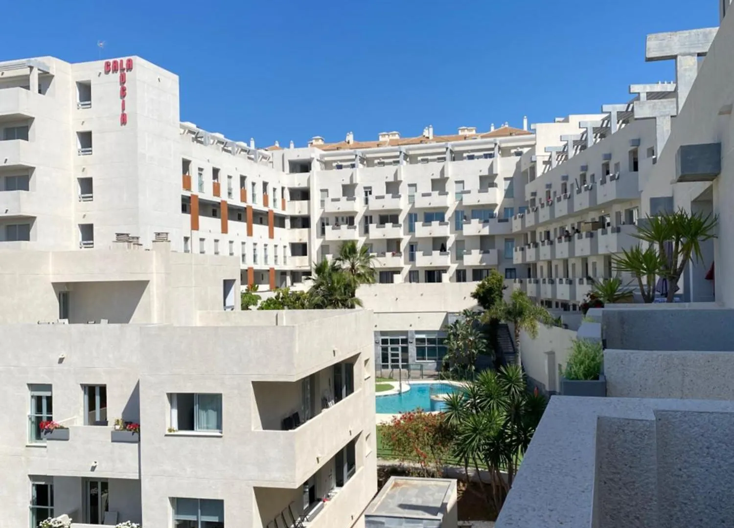 Modern Sea-View Apartment With Pool & Gym Access MIJAS COSTA España